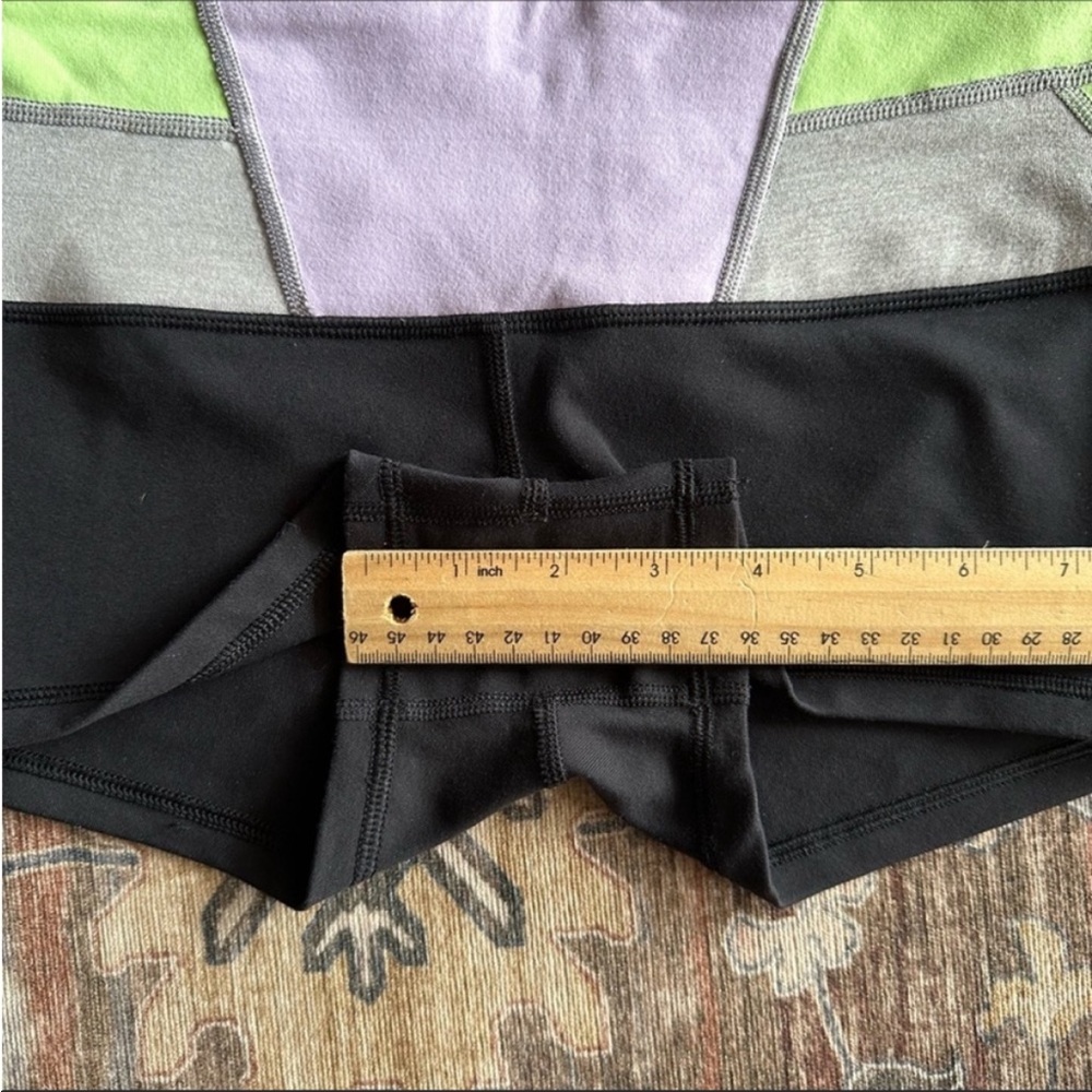 Lululemon Patchwork Color Block Shorts Size 4 Yog… - image 5